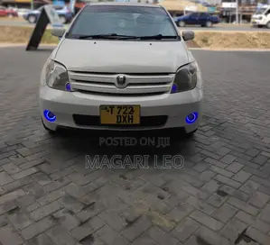 Toyota IST 2005 Pearl