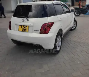 Toyota IST 2005 Pearl