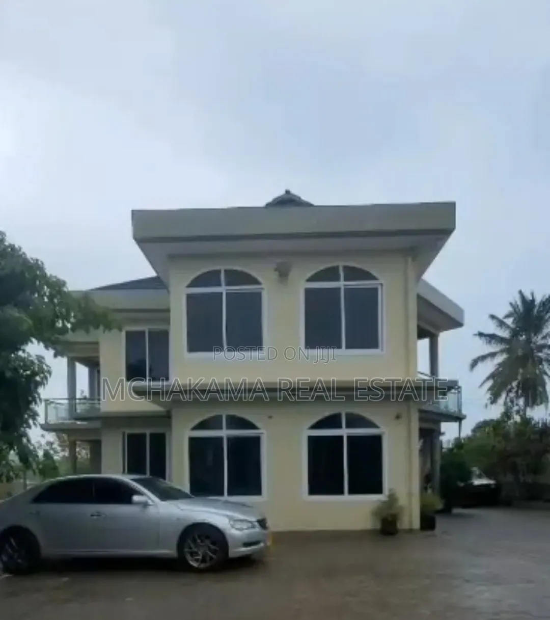 5bdrm Block of Flats in Mchakama Real Estate, Mbezi Beach for sale