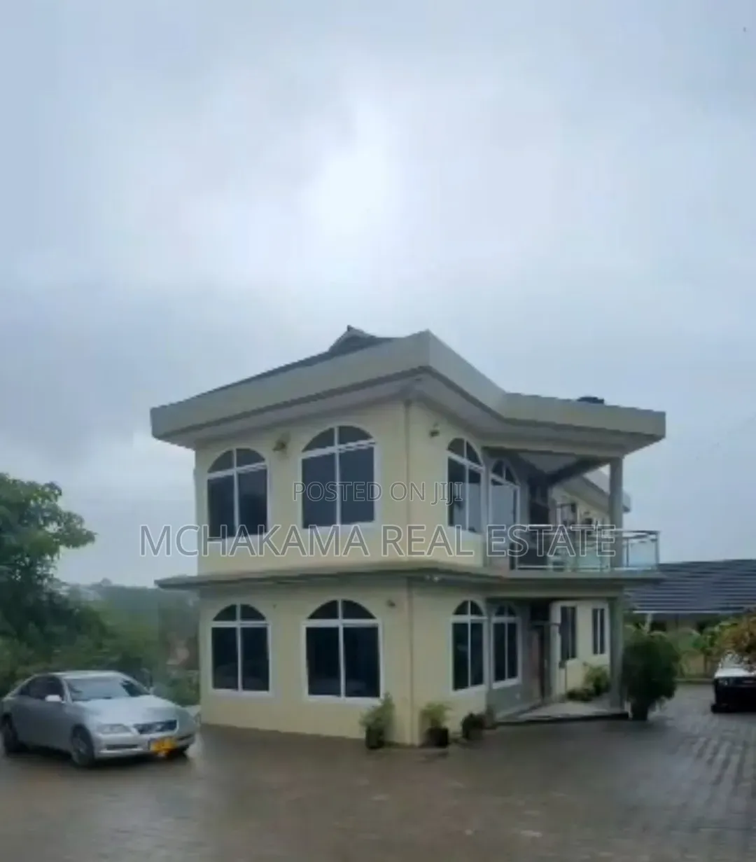 5bdrm Block of Flats in Mchakama Real Estate, Mbezi Beach for sale