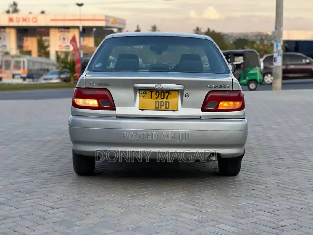 Toyota Carina 2001 Silver