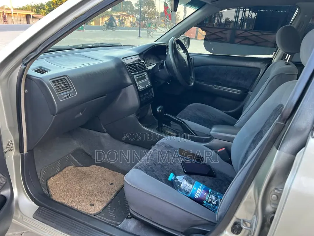 Toyota Carina 2001 Silver