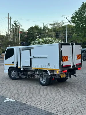 Mitsubishi Canter Guts