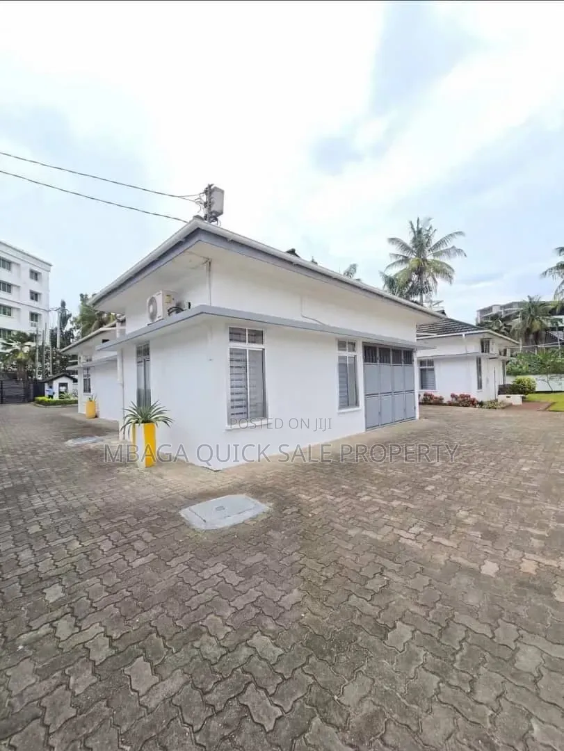 4bdrm Apartment in Masaki for rent