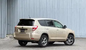 Toyota Vanguard 2008 Gold