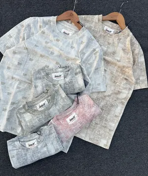 Multi-Color Textured Pattern Crewneck T-Shirts