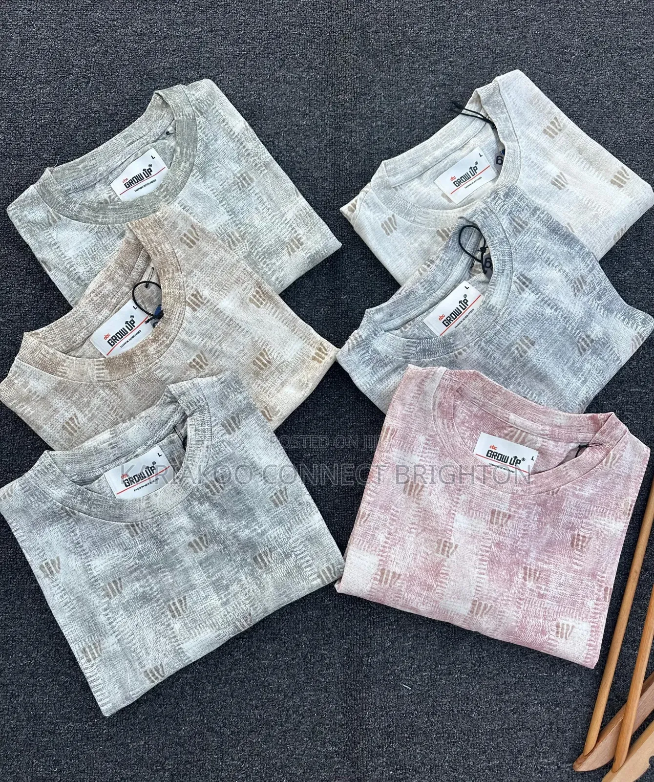 Multi-Color Textured Pattern Crewneck T-Shirts