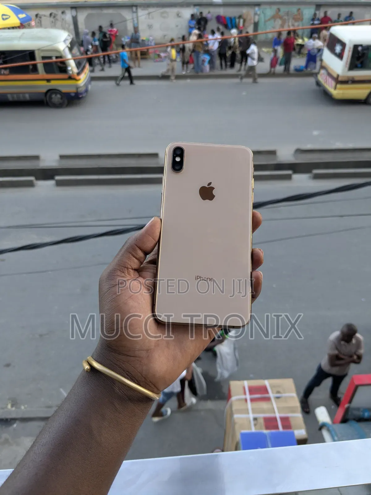 Apple iPhone XS Max 64 GB Gold