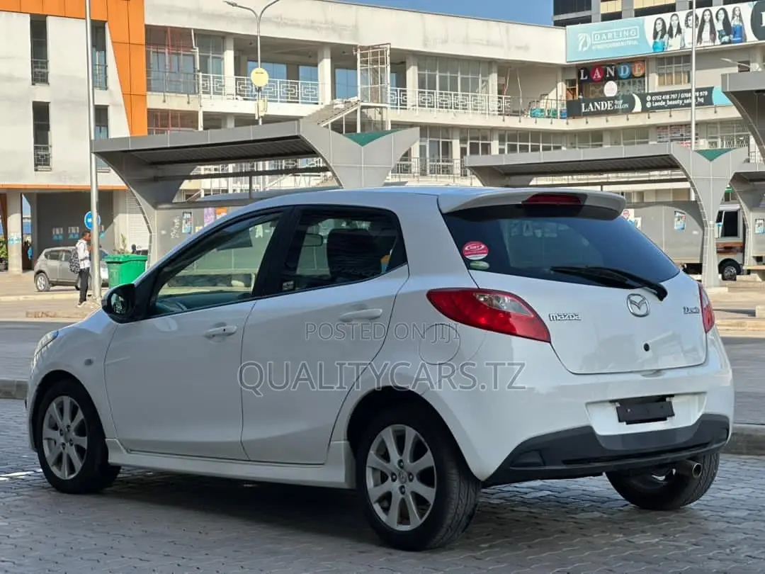 Mazda Demio 2009 White