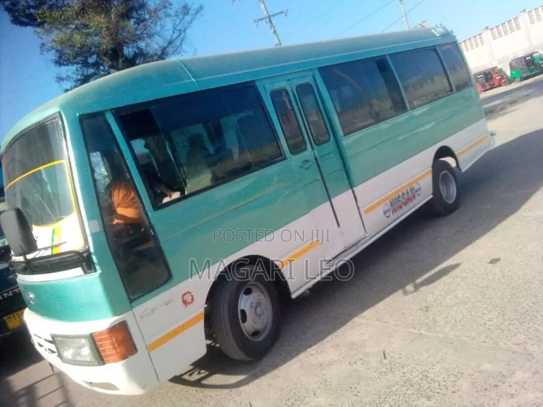 Nissan Civilian 2001 Blue