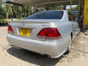 Toyota Crown 2006 Silver