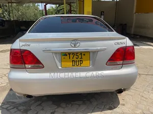 Toyota Crown 2006 Silver