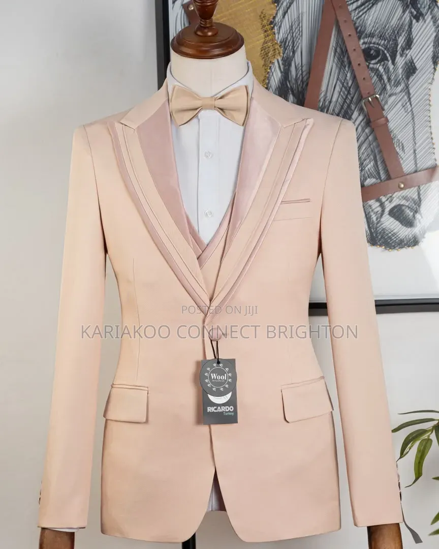 Light Peach / Beige Double-Breasted Vest 3-Piece Suit