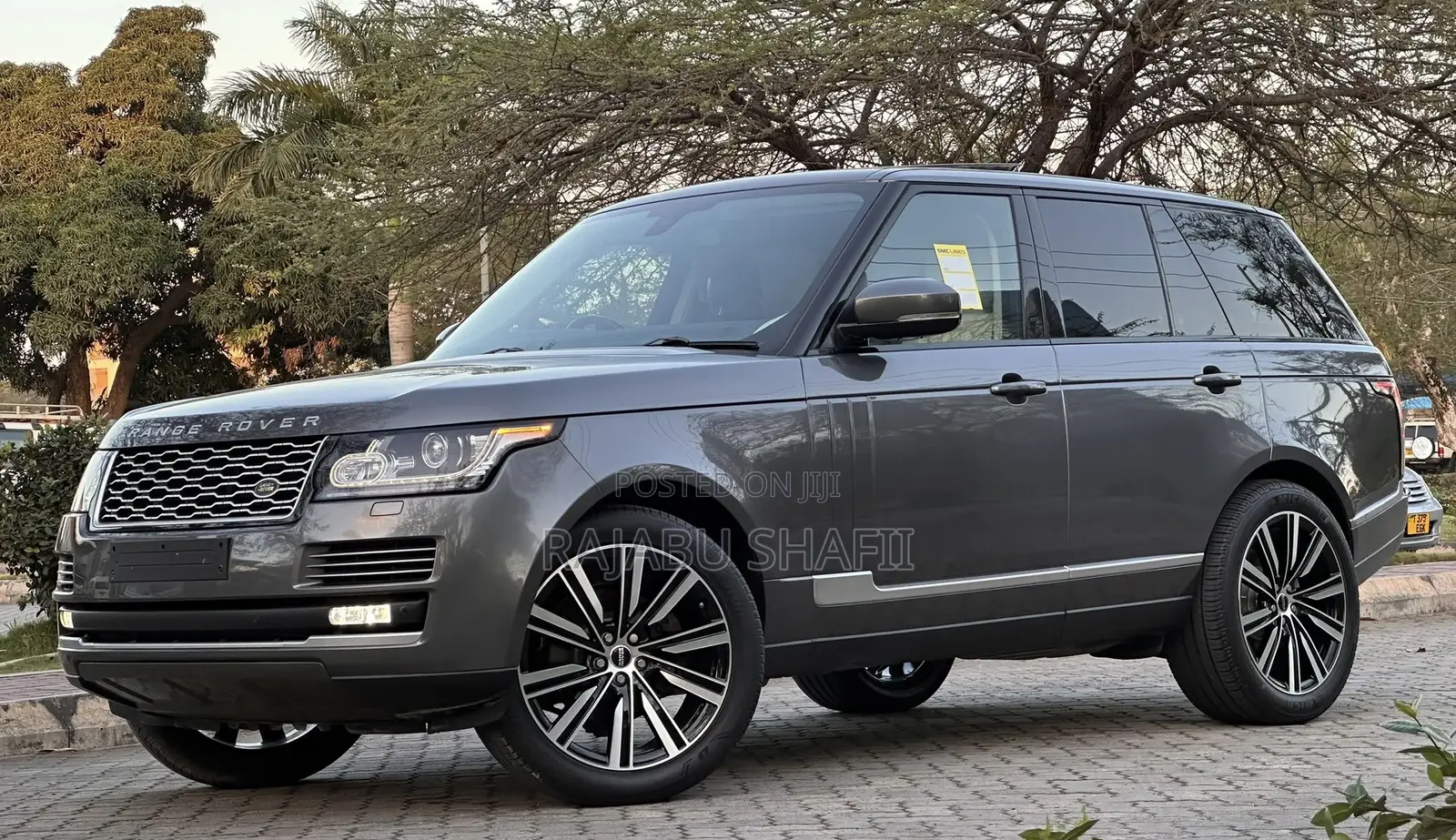 Land Rover Range Rover Vogue 2015 Gray