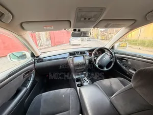 Toyota Crown Royale 2005 White