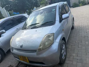 Toyota Passo 2004 Silver