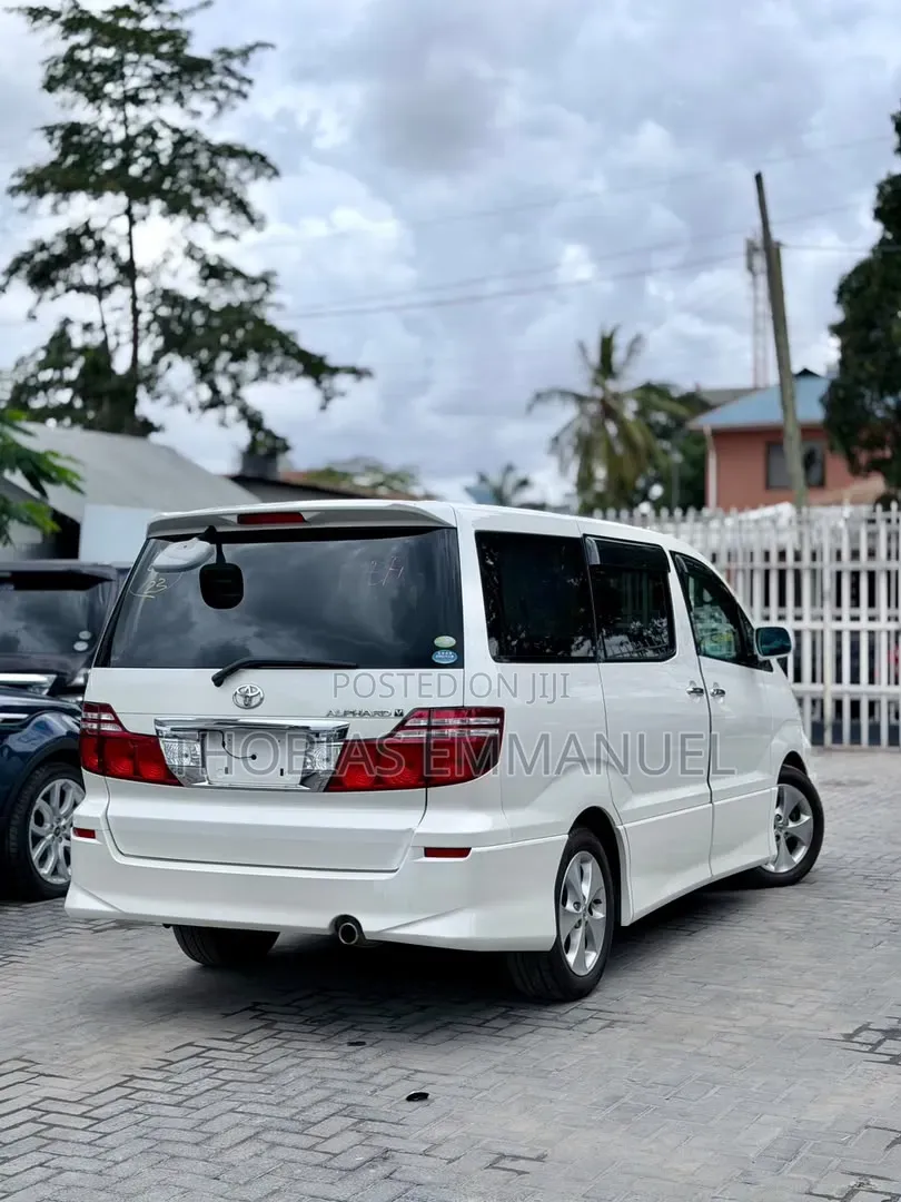 Toyota Alphard 2005 White