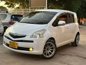 Toyota Ractis 2009 White