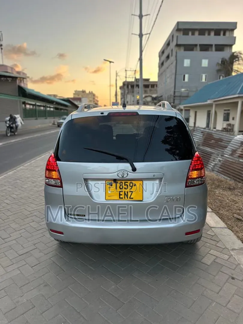 Toyota Corolla 2005 Silver