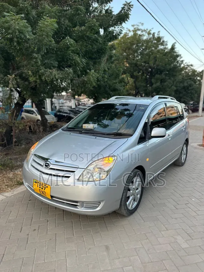 Toyota Corolla 2005 Silver