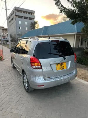 Toyota Corolla 2005 Silver