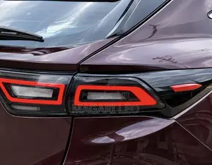 Toyota Harrier 2.0 2015 Maroon