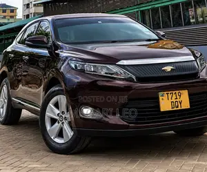 Toyota Harrier 2.0 2015 Maroon