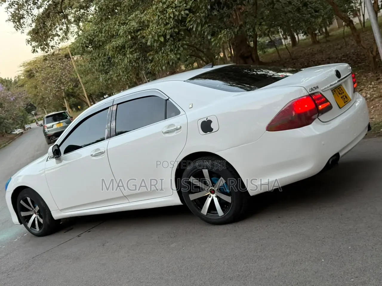 Toyota Crown 2009 White