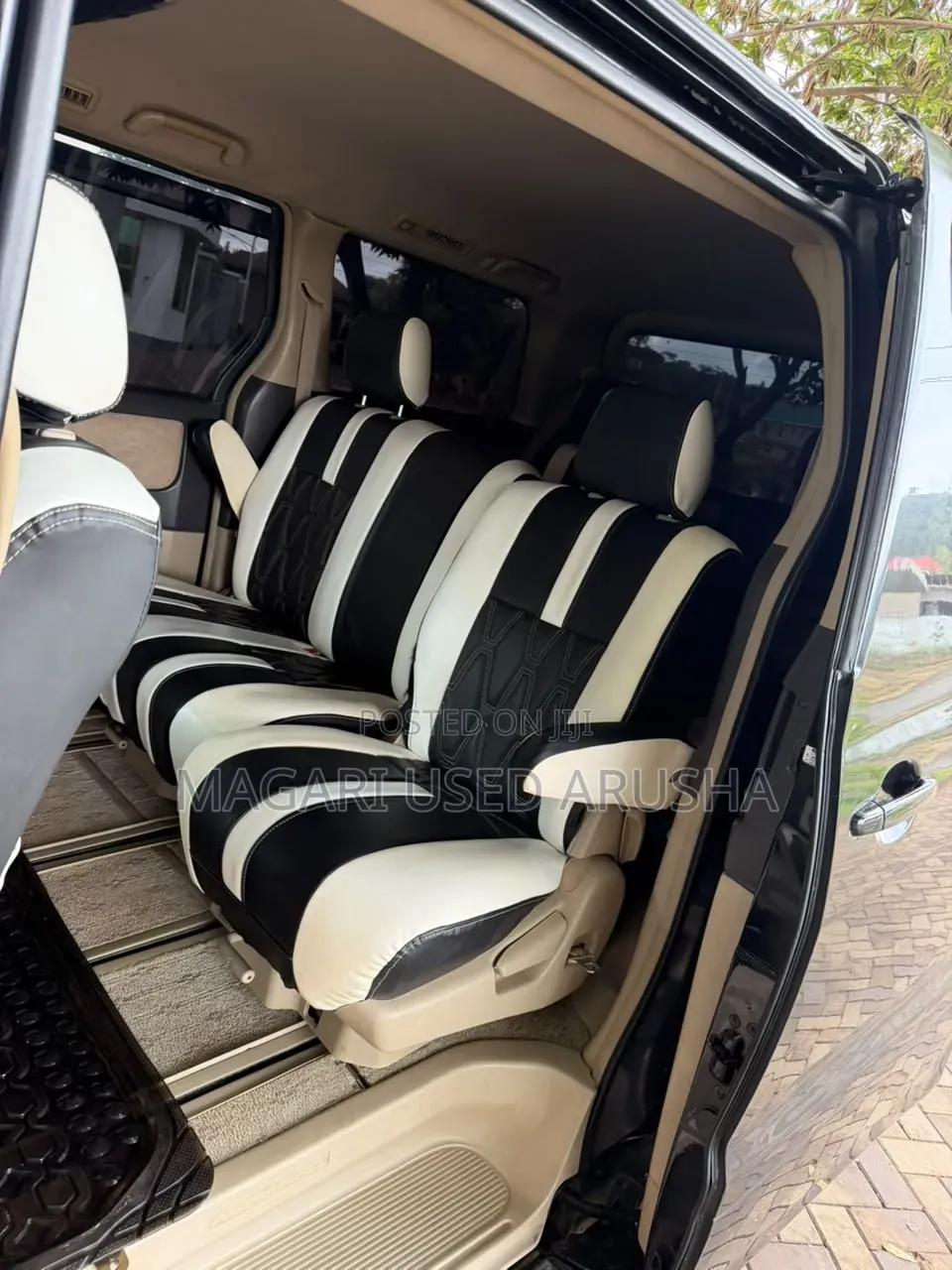 Toyota Alphard 2004 Black