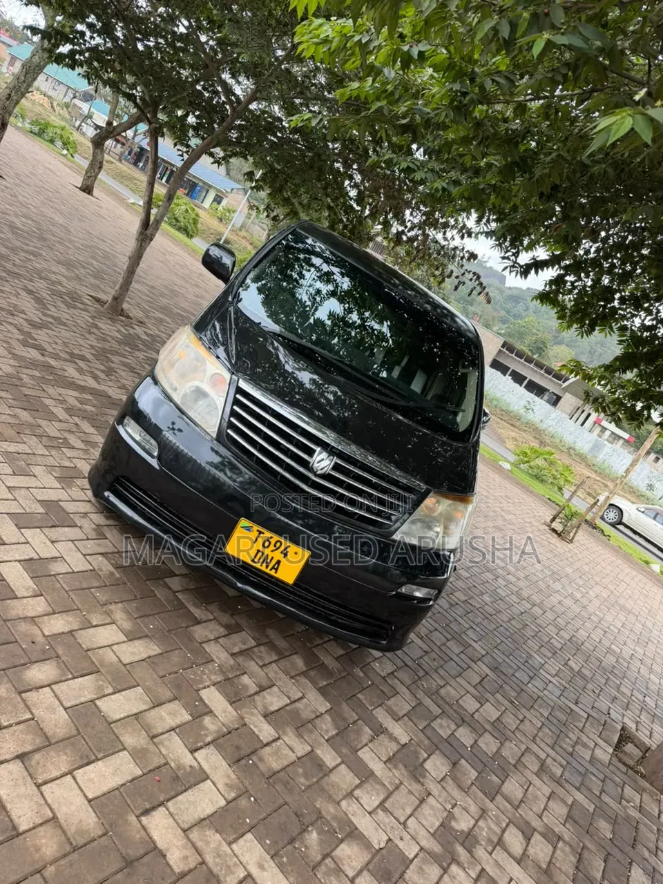 Toyota Alphard 2004 Black