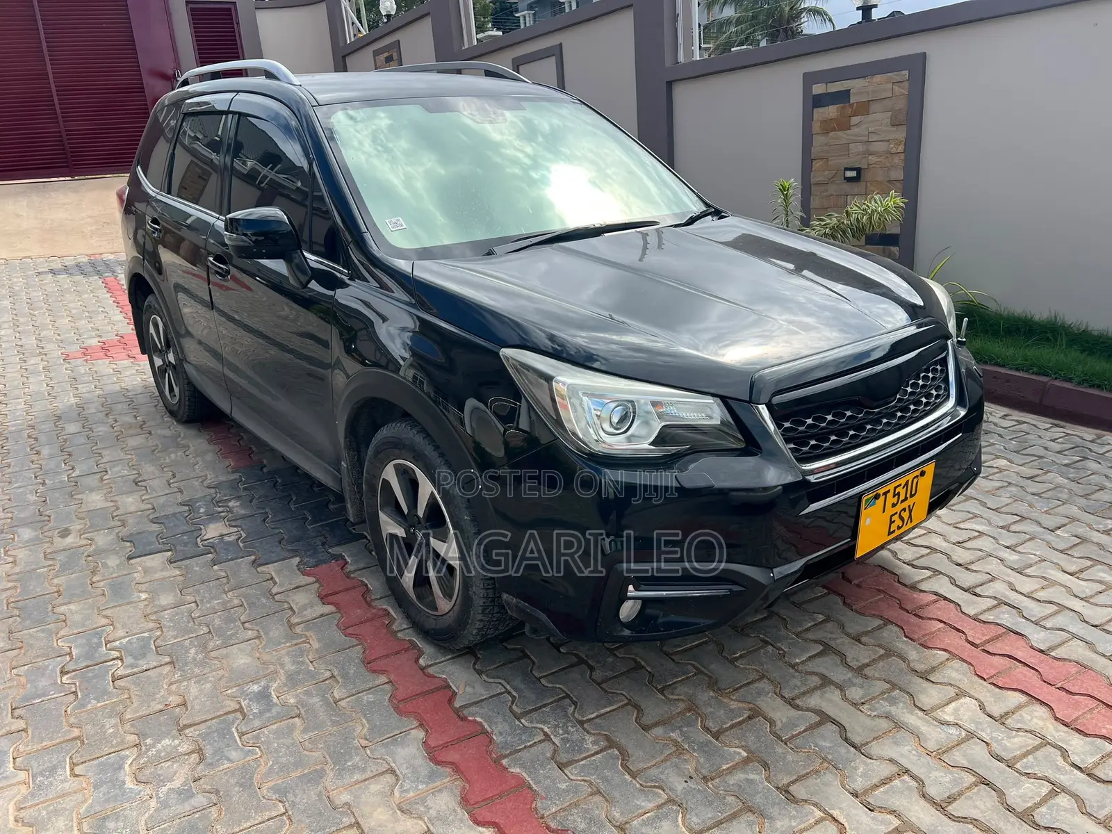 Subaru Forester 2.0XT Premium 4dr SUV AWD (2.0L 4cyl Turbo CVT) 2014