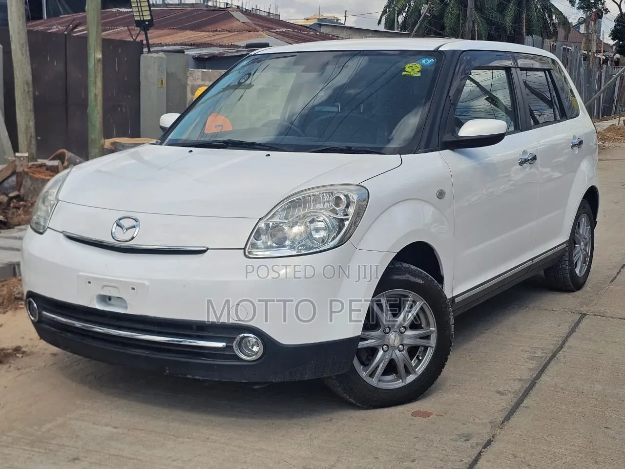 Mazda Verisa 2008 White
