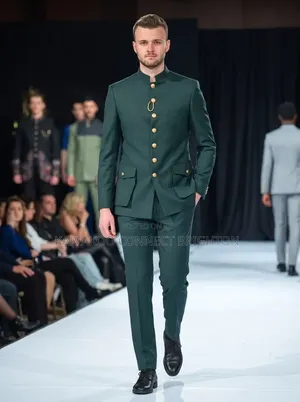 Military-Style 2-Piece Outfit (Top Trouser)