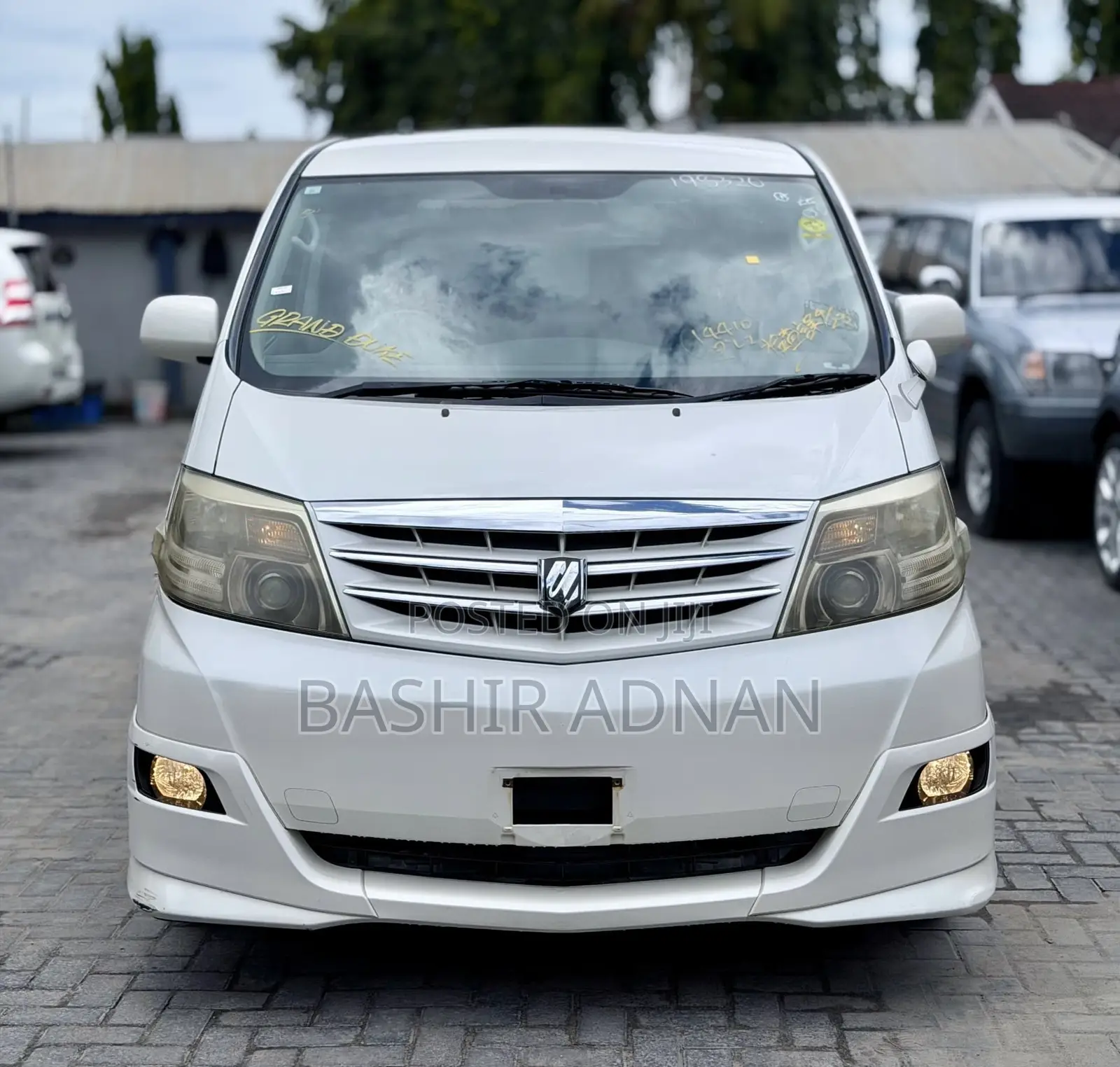 Toyota Alphard 2005 White