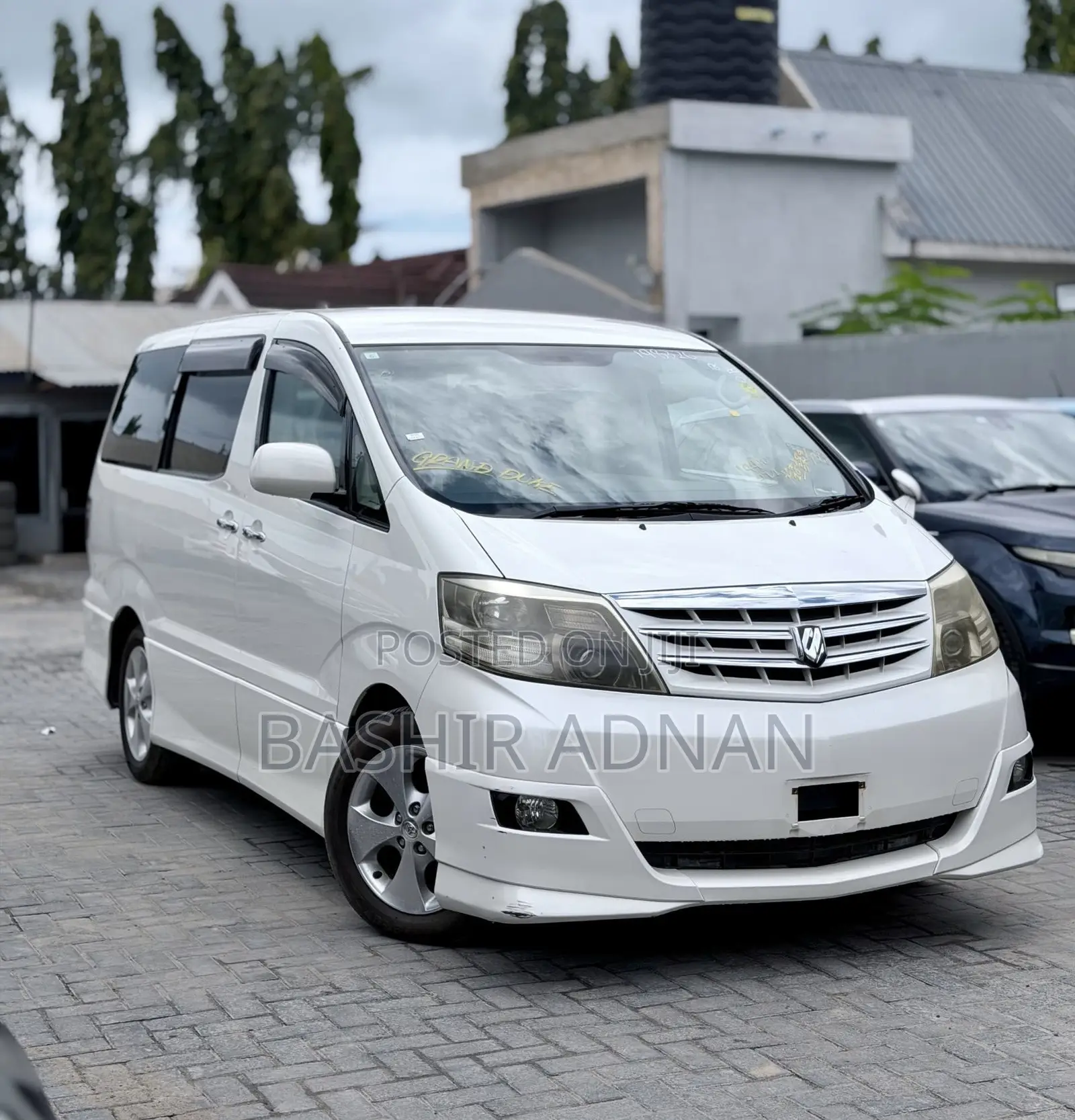 Toyota Alphard 2005 White