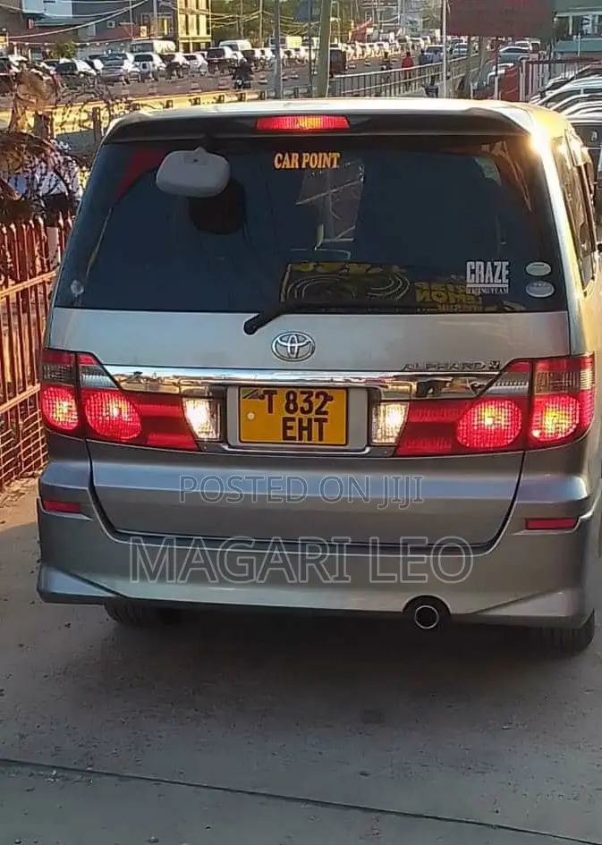 Toyota Alphard 2.4 Petrol FWD 2005 Gray