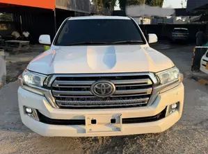 Toyota Land Cruiser 4.5 V8 TD 2016 White