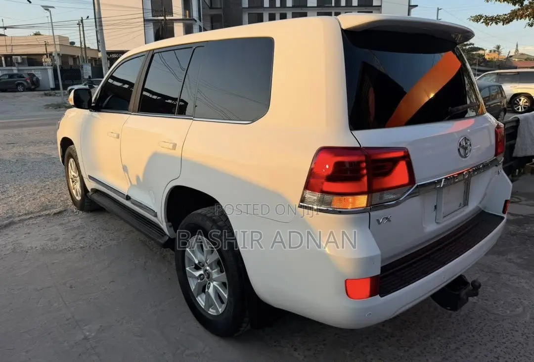 Toyota Land Cruiser 4.5 V8 TD 2016 White