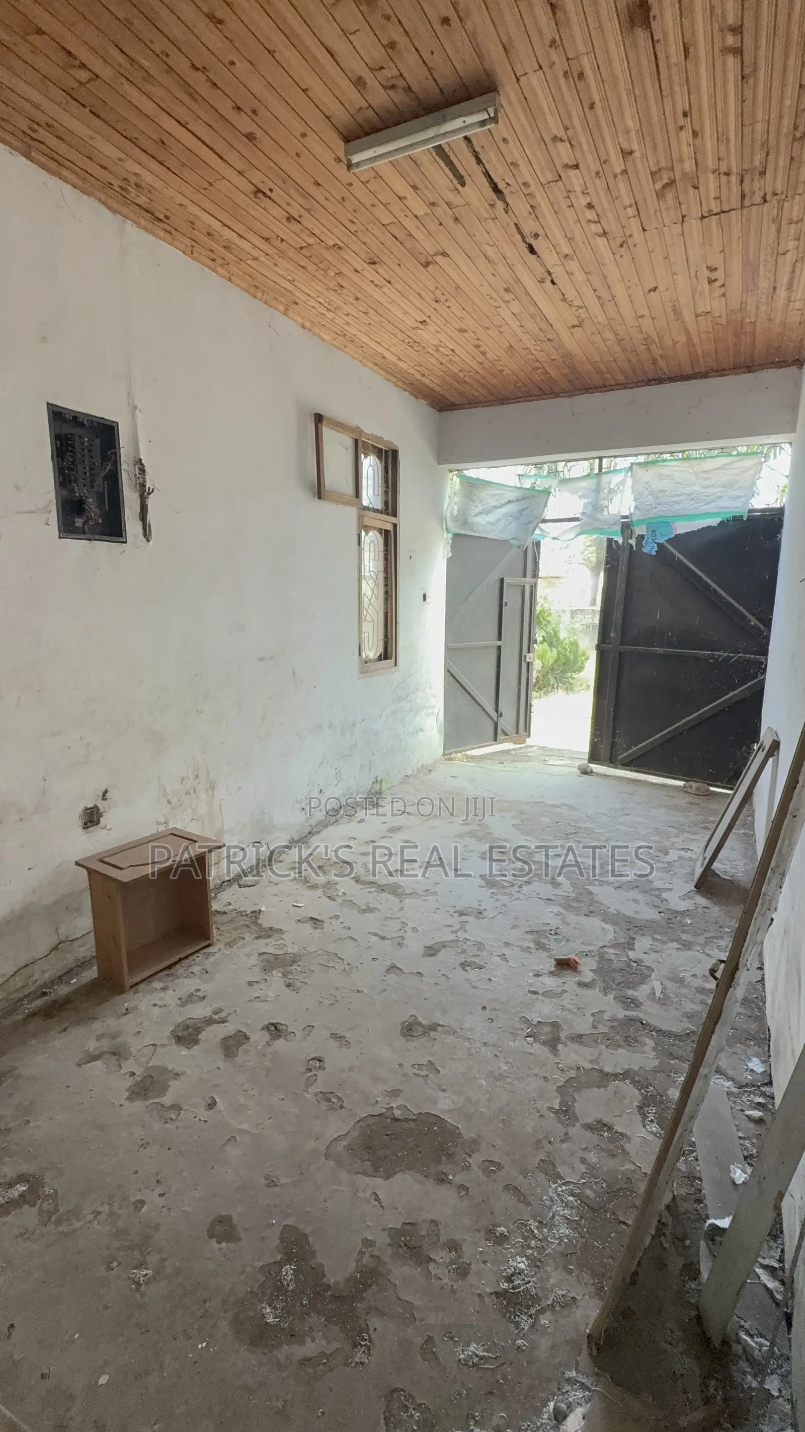 4bdrm Block of Flats in Mbezi Beach for sale