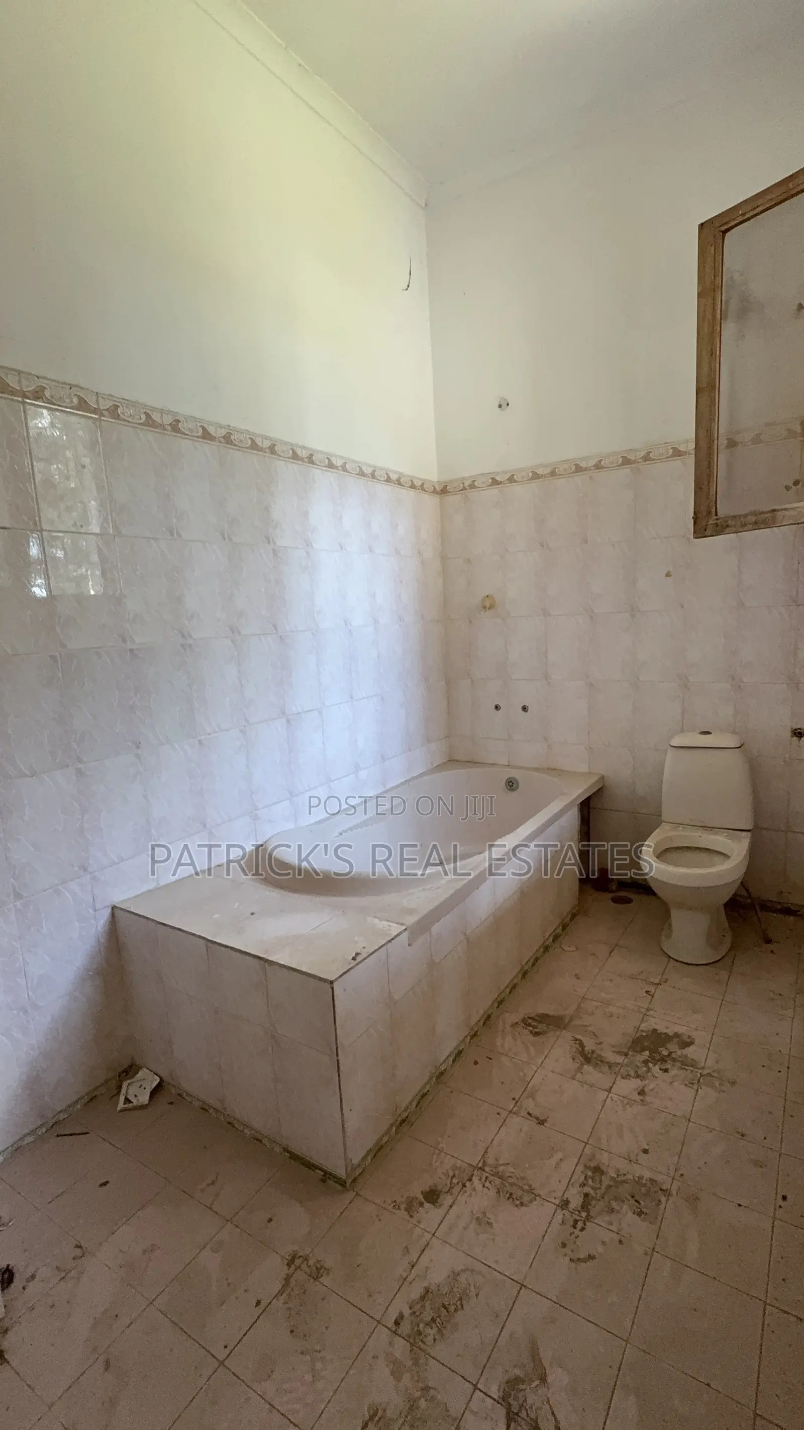 4bdrm Block of Flats in Mbezi Beach for sale