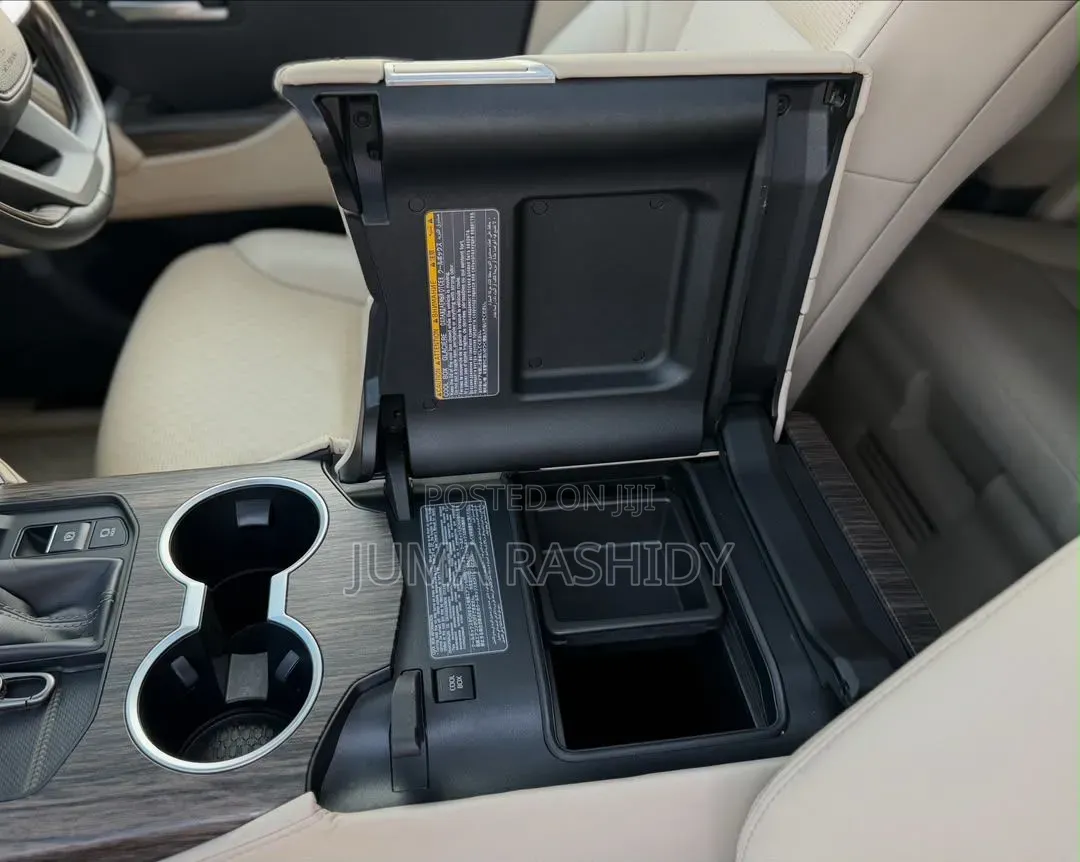 Toyota Land Cruiser LC300 2023 Black