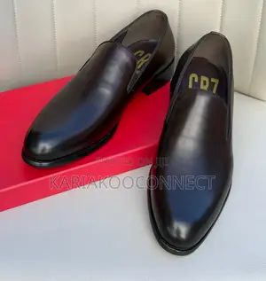 CR7 Elegant Slip-on Shoes