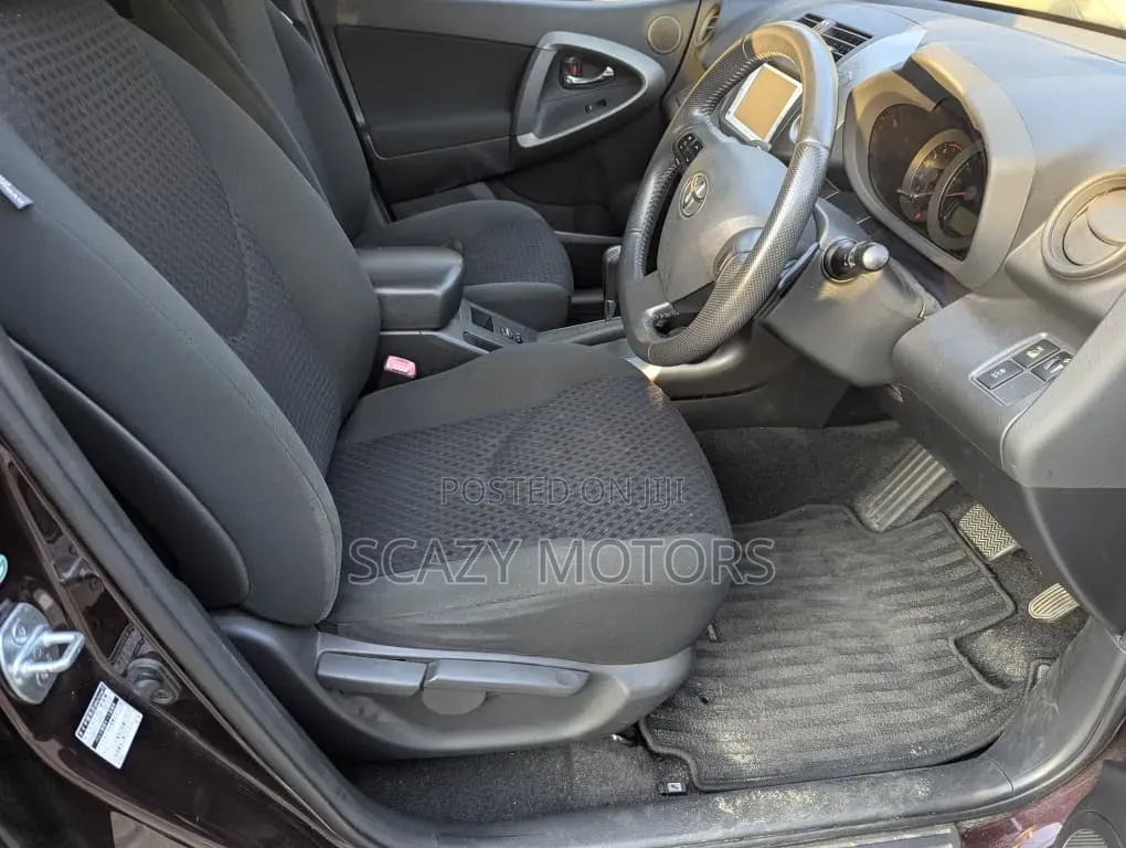 Toyota Vanguard 2013 Maroon