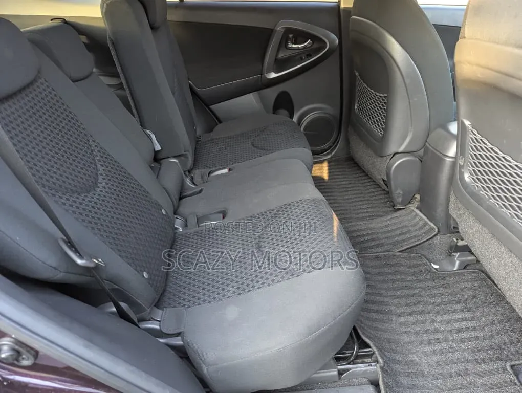 Toyota Vanguard 2013 Maroon