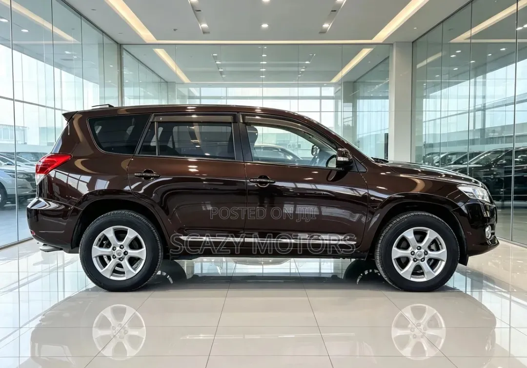 Toyota Vanguard 2013 Maroon
