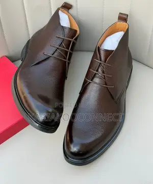 Clarks Classic Chukka Boots