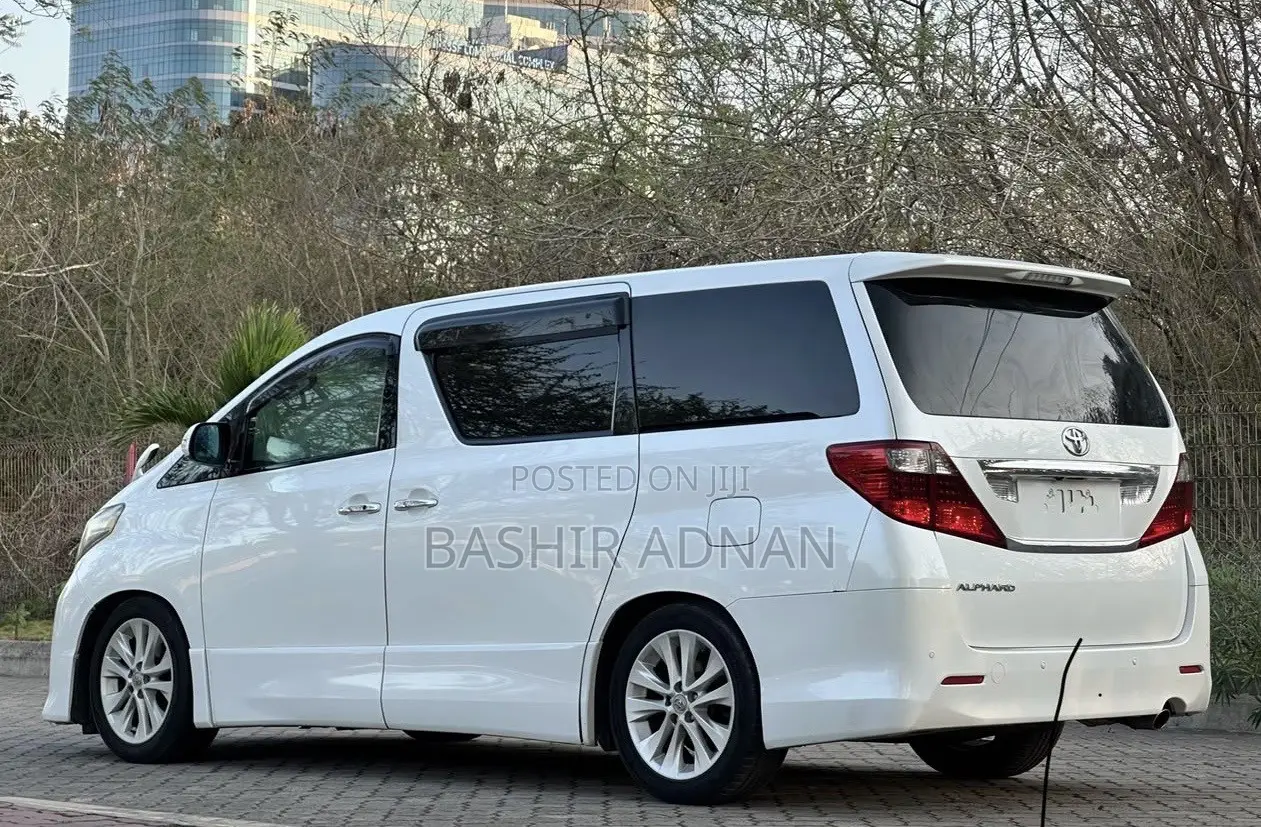 Toyota Alphard 2009 Pearl