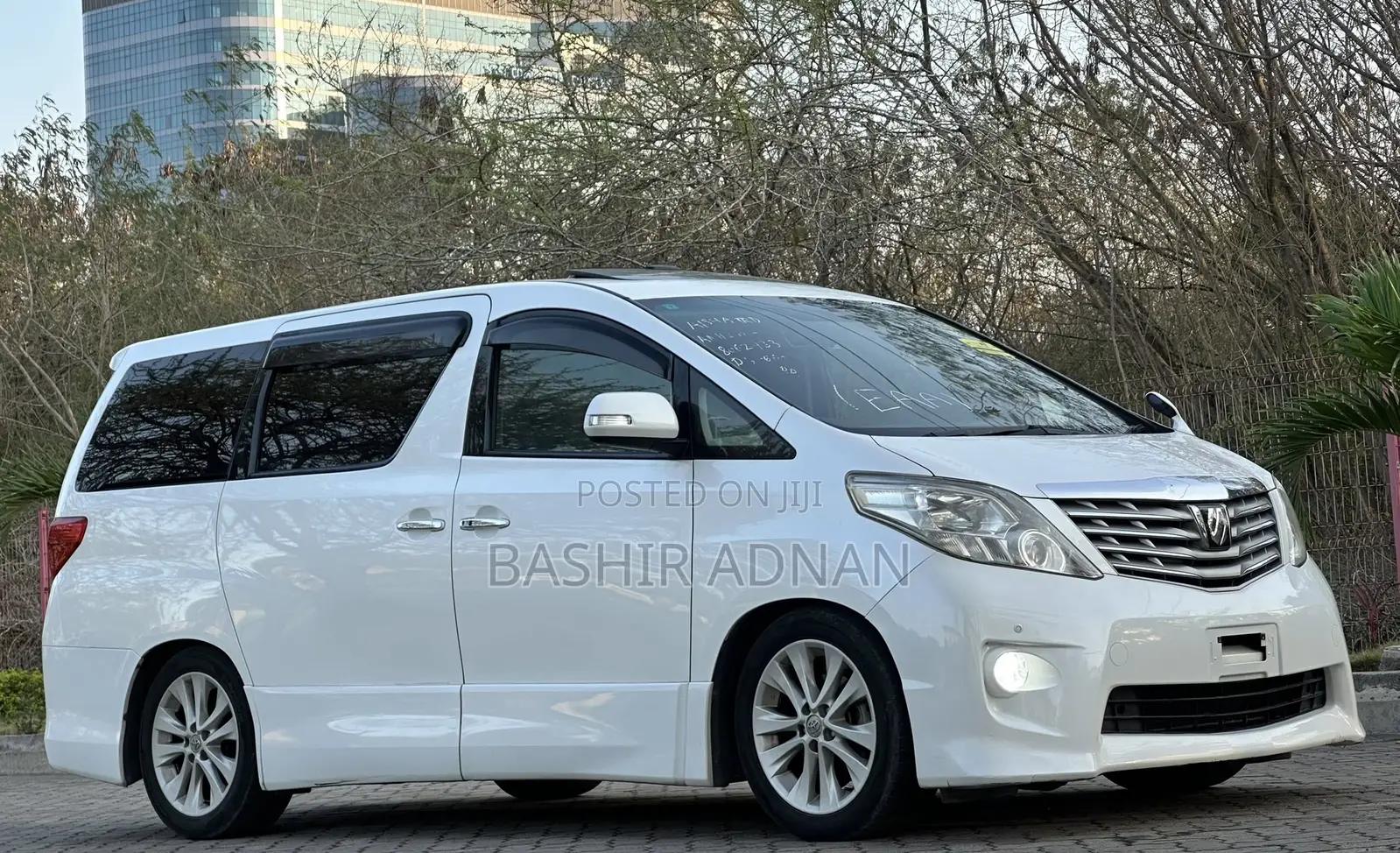Toyota Alphard 2009 Pearl