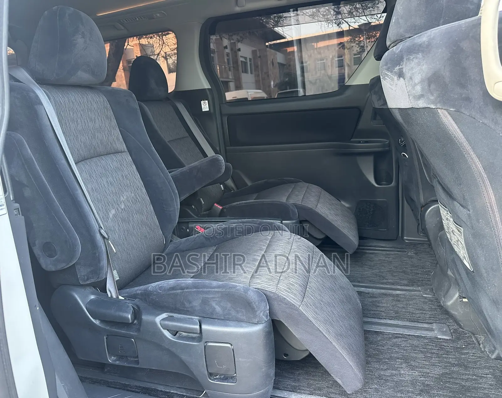 Toyota Alphard 2009 Pearl