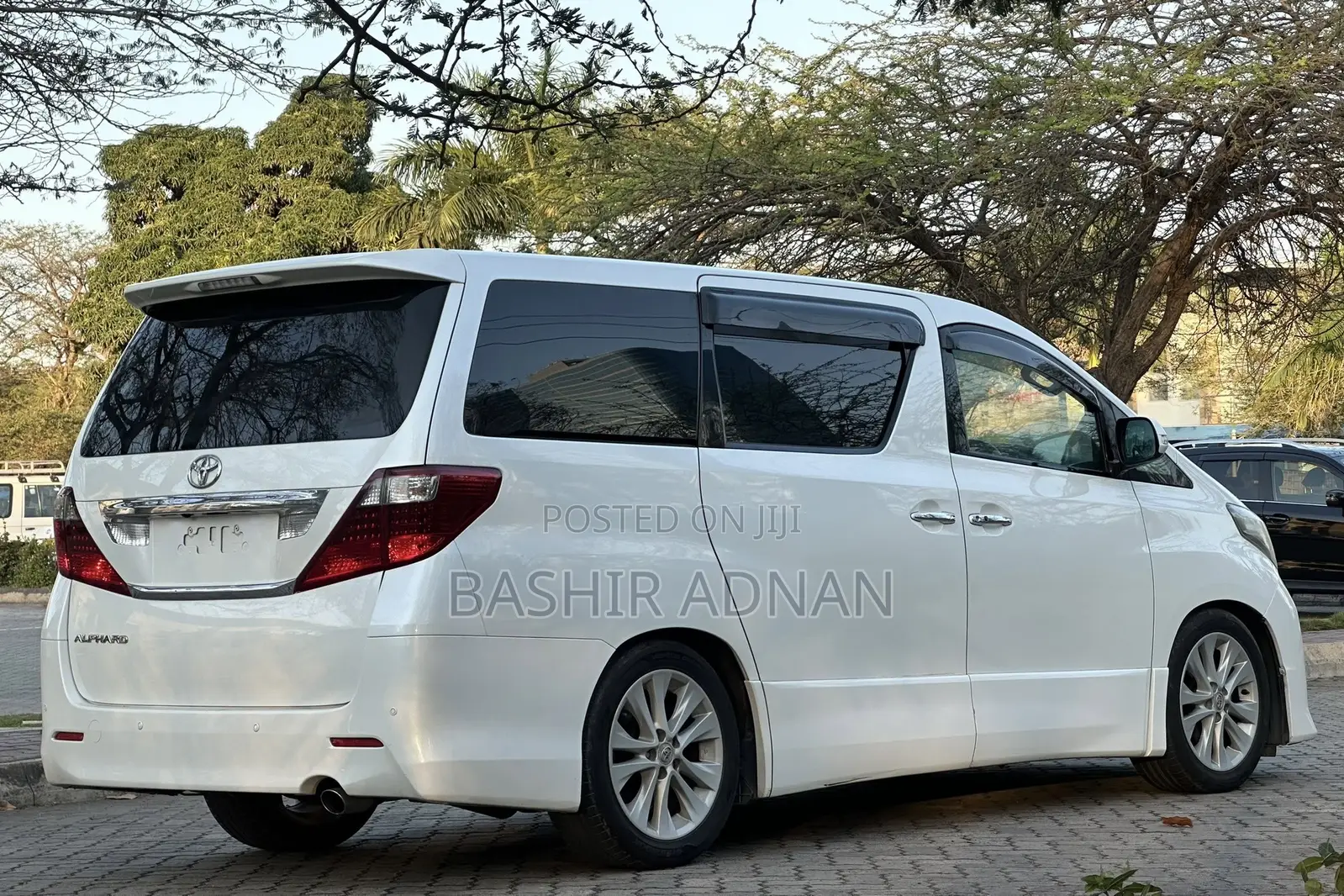 Toyota Alphard 2009 Pearl